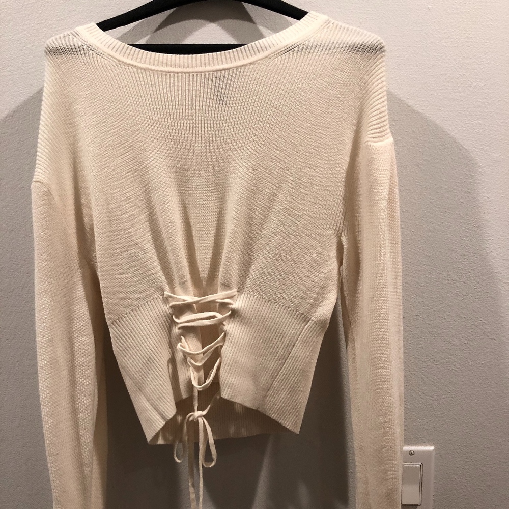 BCBG White Cashmere top